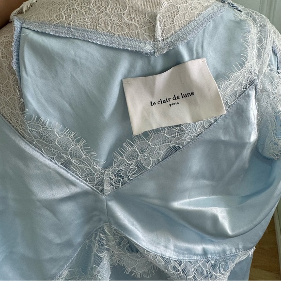 Le clair de lune Baby Blue Satin Lacy Tank - Picture 3 of 3